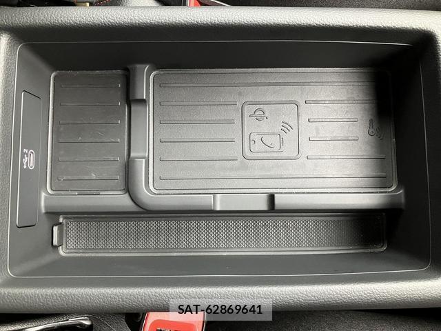 Audi RS4 2020-12 8651864-9
