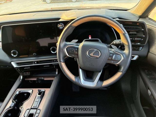 Lexus RX 2023-10 8647004-2