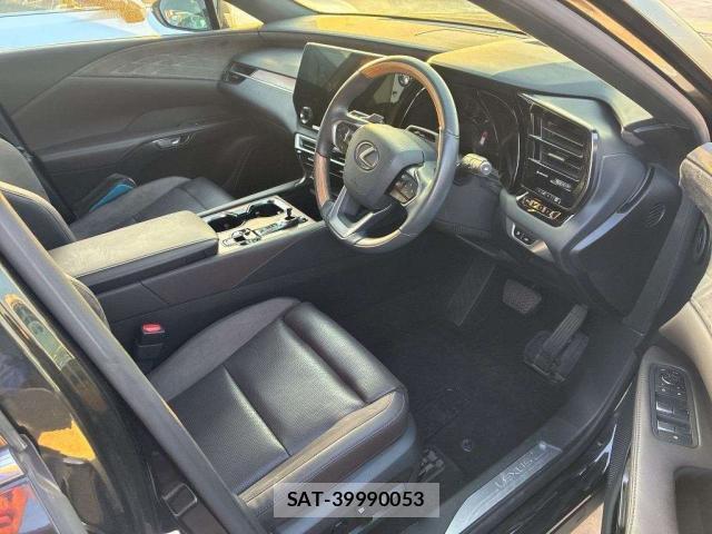 Lexus RX 2023-10 8647004-3