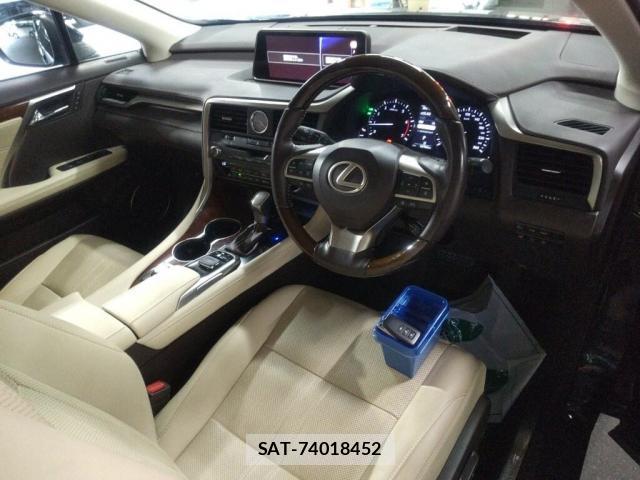 Lexus RX 2018-10 8647209-2