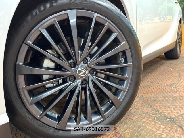 Lexus RX 2024-01 8647290-12