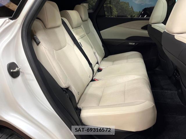 Lexus RX 2024-01 8647290-8