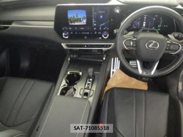 Lexus RX 2024-05 8649064-2