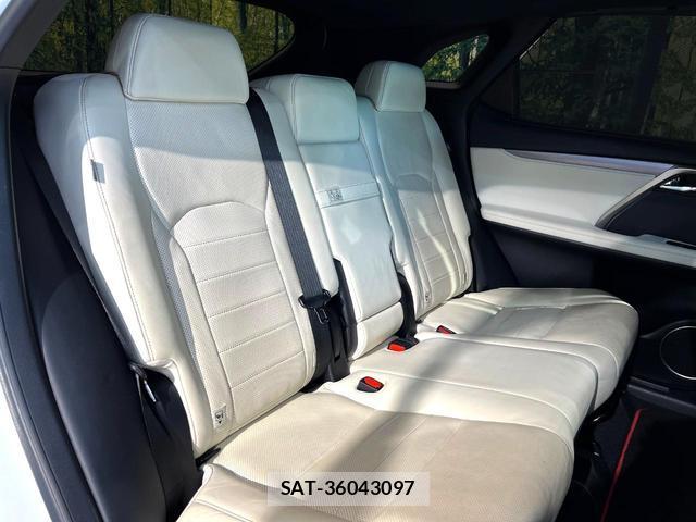 Lexus RX 2016-04 8649342-10
