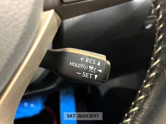 Lexus RX 2016-04 8649342-4