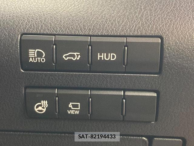 Lexus RX 2021-01 8649878-6