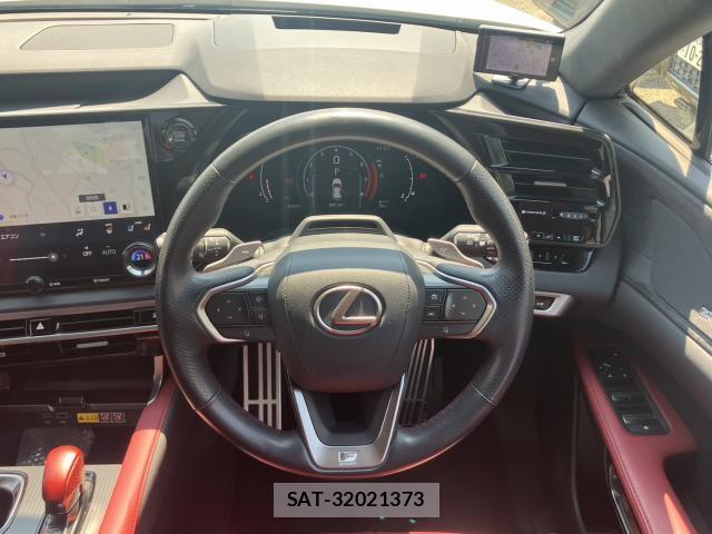 Lexus RX 2024-01 8650136-13