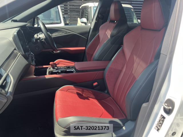 Lexus RX 2024-01 8650136-14