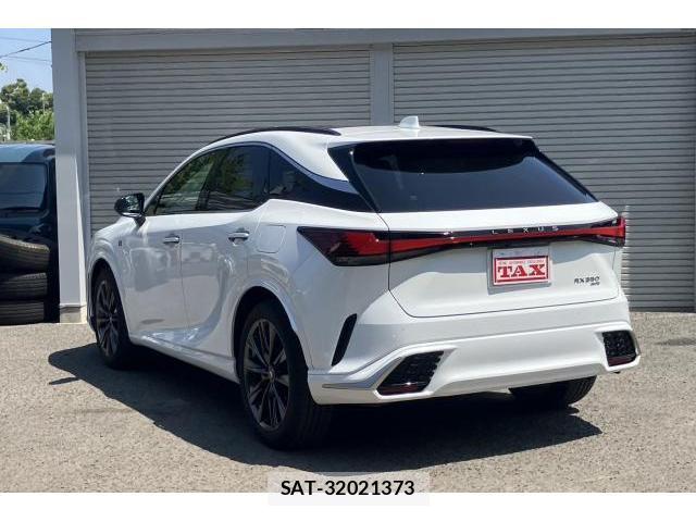 Lexus RX 2024-01 8650136-8