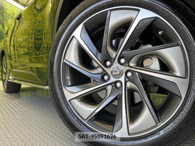 Lexus RX 2018-04 8650944-12