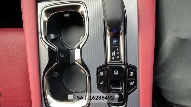 Lexus RX 2025-07 8651428-14