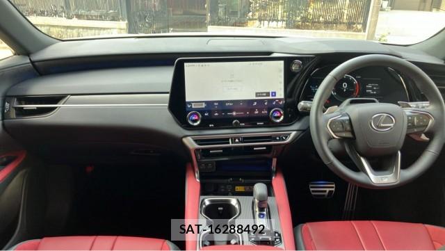 Lexus RX 2025-07 8651428-2