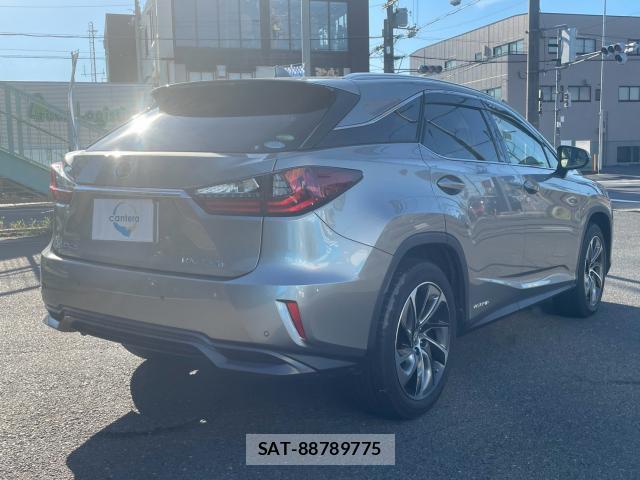 Lexus RX 2018-01 8651939-2