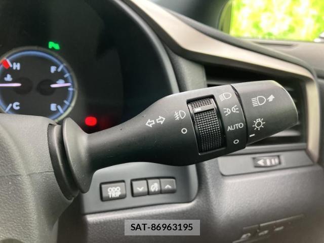 Lexus RX 2016-02 8653588-16