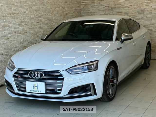 Audi S5 2018-03 8651681-1
