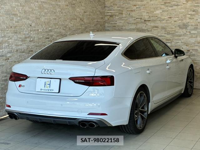 Audi S5 2018-03 8651681-4