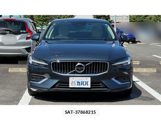 Volvo S60 2022 8649660-1