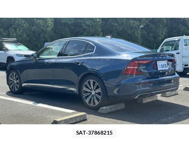 Volvo S60 2022 8649660-16
