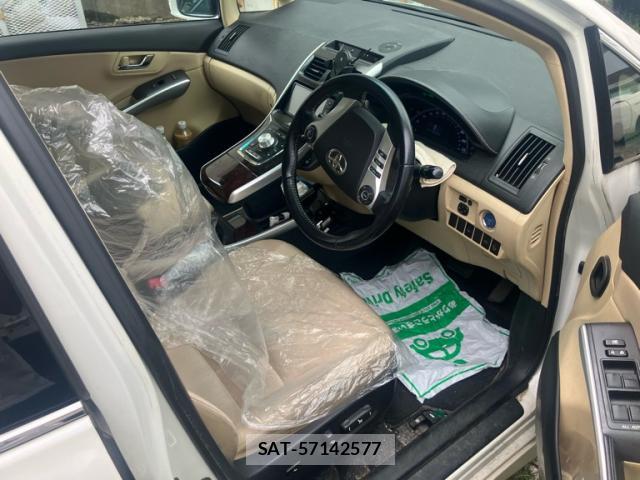 Toyota SAI 2013-10 8648511-14