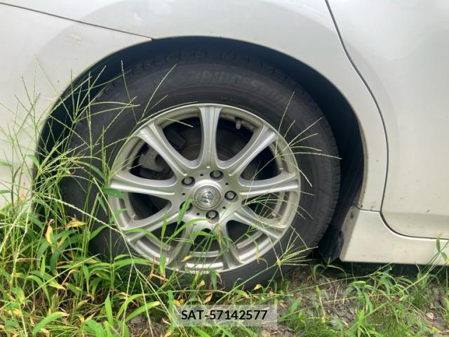 Toyota SAI 2013-10 8648511-7