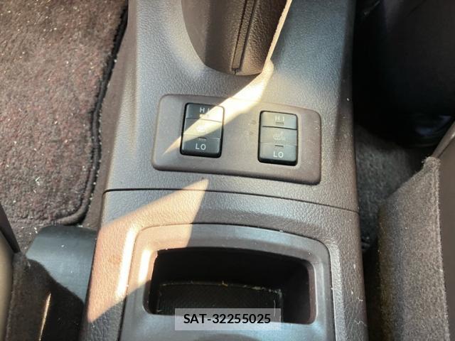 Toyota SAI 2011-02 8648695-19