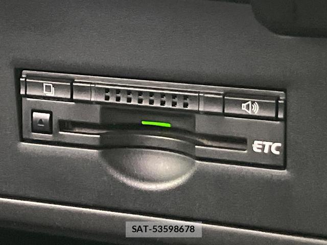 Toyota SAI 2013-10 8649834-5