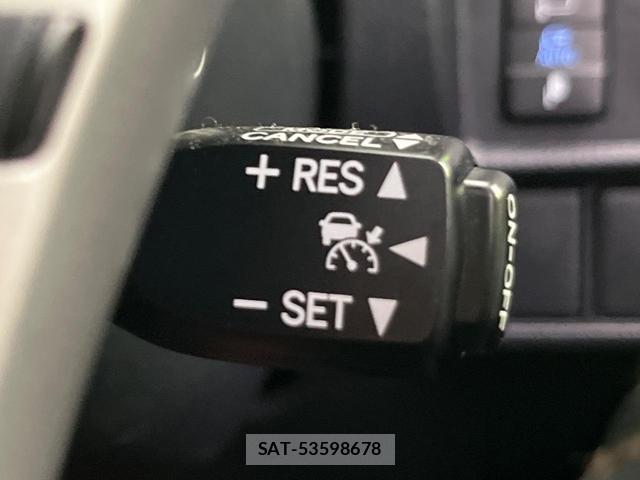 Toyota SAI 2013-10 8649834-6