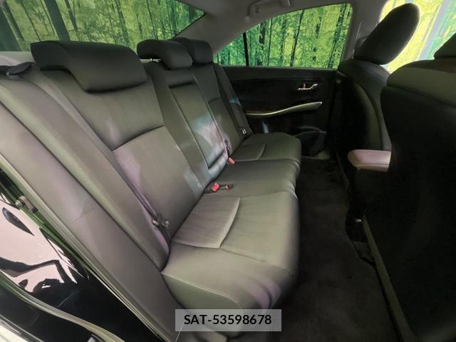 Toyota SAI 2013-10 8649834-8