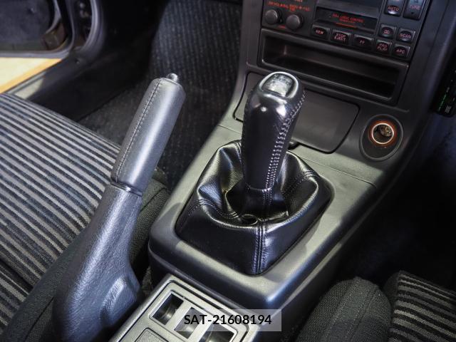 Mazda SAVANNA RX-7 1990-02 8647257-16