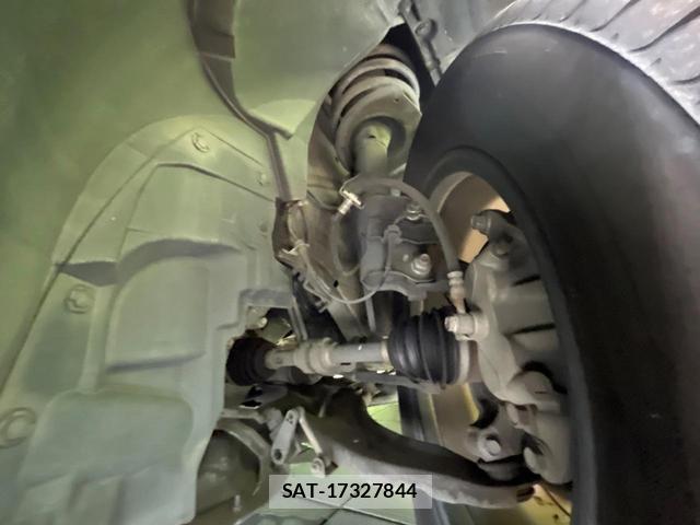Nissan SERENA 2017-08 8646655-19