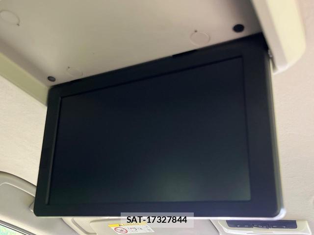 Nissan SERENA 2017-08 8646655-4