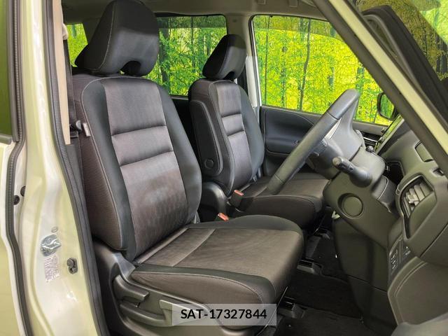 Nissan SERENA 2017-08 8646655-7
