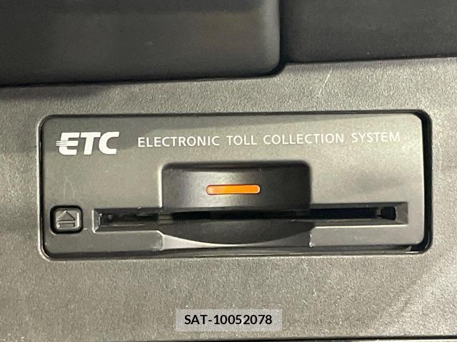 Nissan SERENA 2009-09 8646819-7