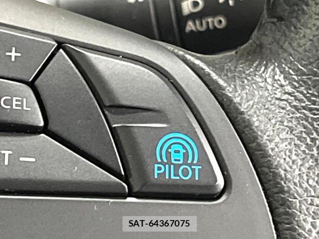 Nissan SERENA 2017-07 8647297-5