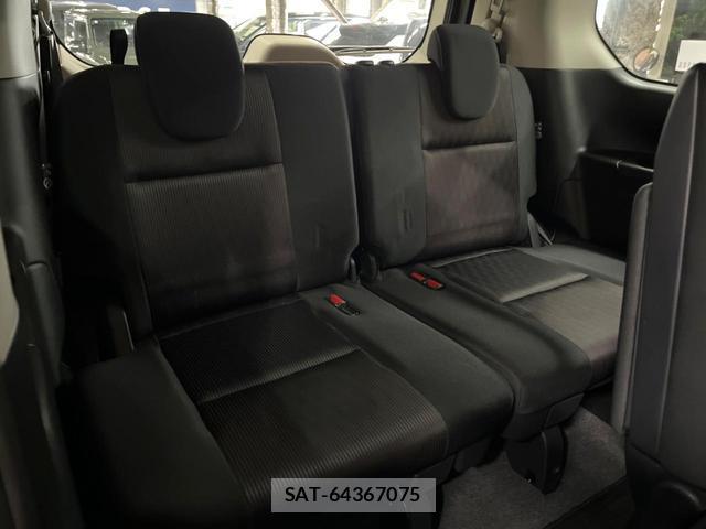 Nissan SERENA 2017-07 8647297-9