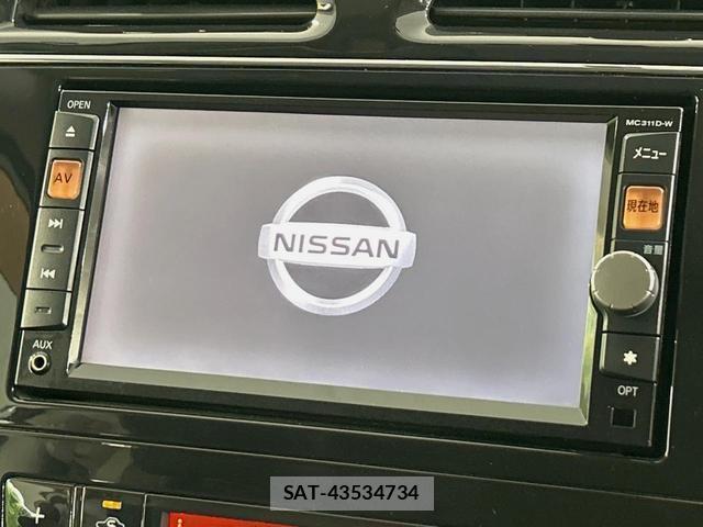 Nissan SERENA 2011-09 8647522-3