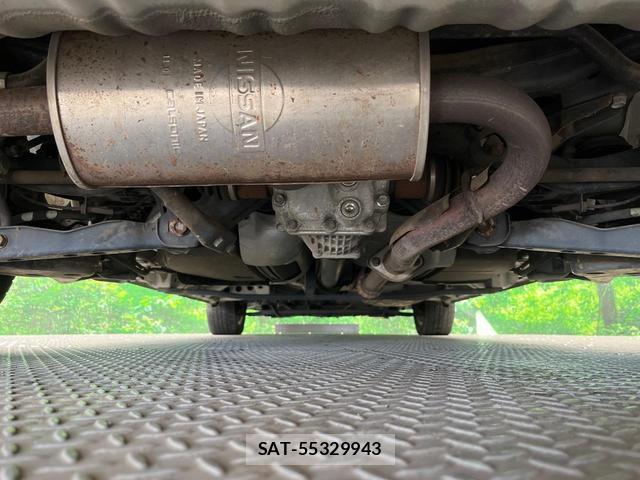 Nissan SERENA 2011-05 8647833-18