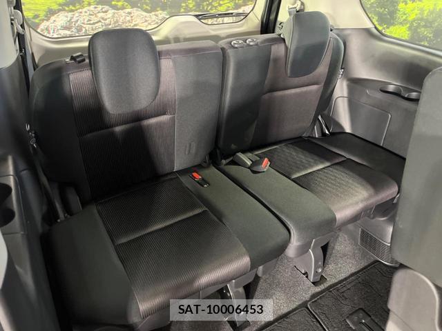 Nissan SERENA 2016-11 8647927-10