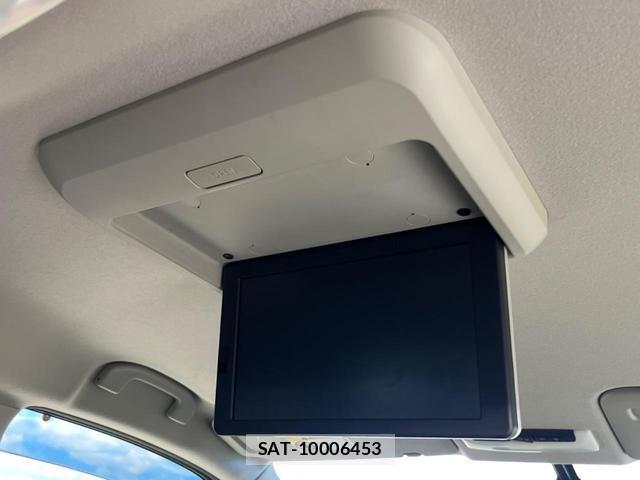 Nissan SERENA 2016-11 8647927-3