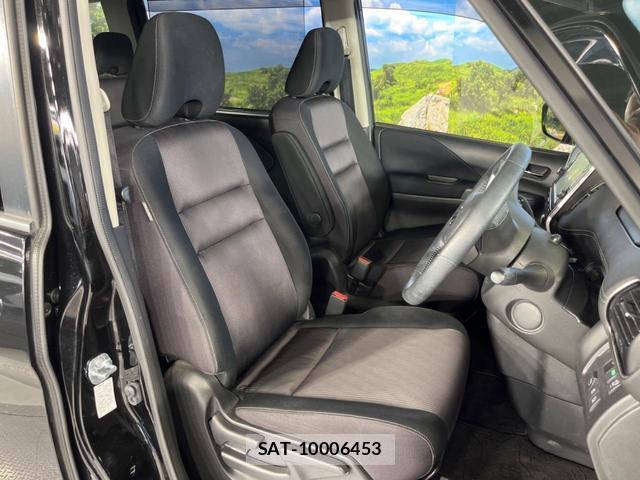 Nissan SERENA 2016-11 8647927-8