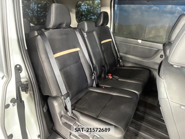 Nissan SERENA 2023-07 8647933-9