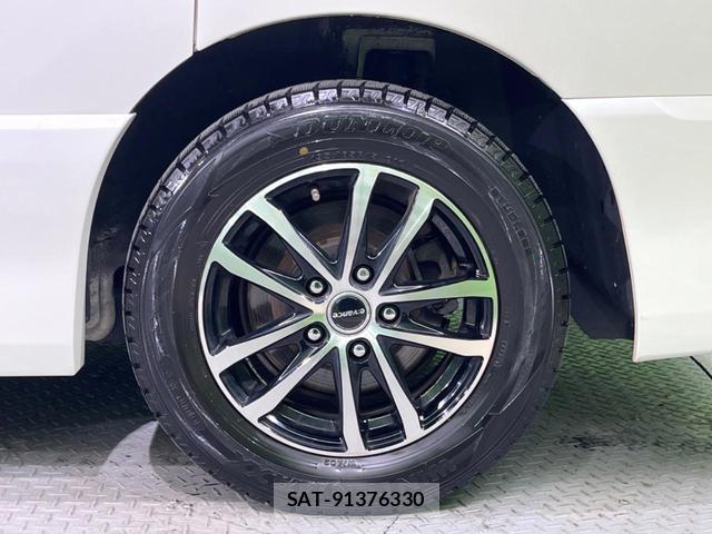 Nissan SERENA 2014-09 8648219-13