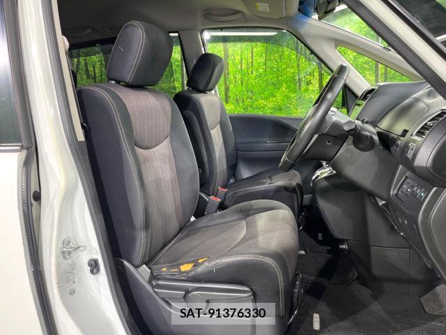 Nissan SERENA 2014-09 8648219-7