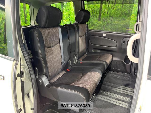 Nissan SERENA 2014-09 8648219-8