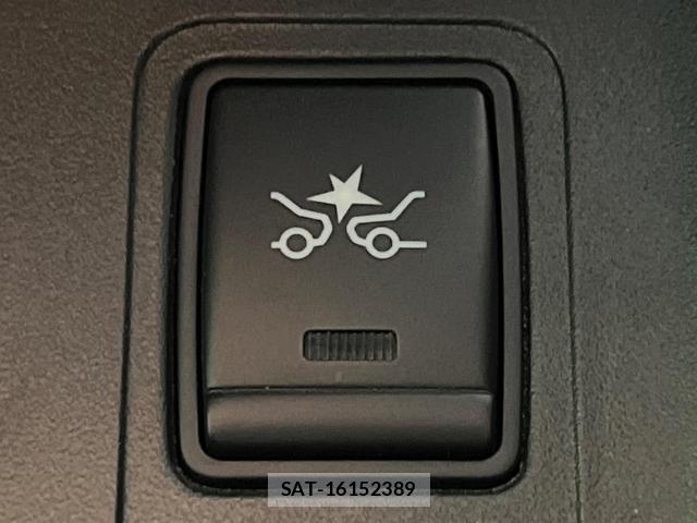 Nissan SERENA 2017-07 8648342-5