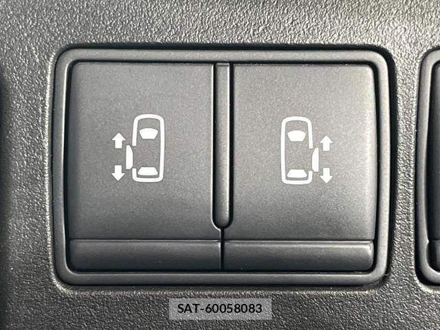 Nissan SERENA 2012-03 8648343-2