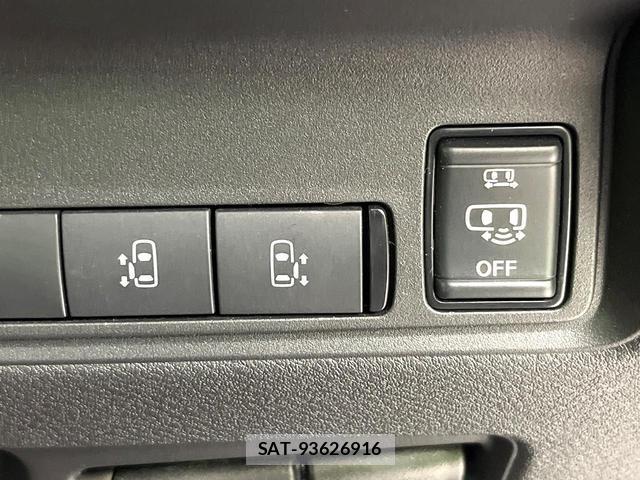 Nissan SERENA 2023-04 8648355-4