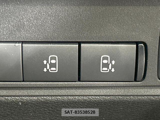 Nissan SERENA 2025-10 8649170-4