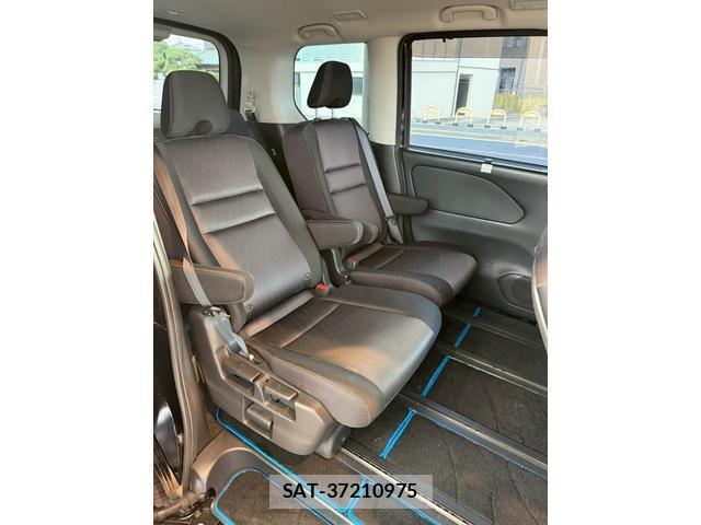 Nissan SERENA 2018-05 8649377-10