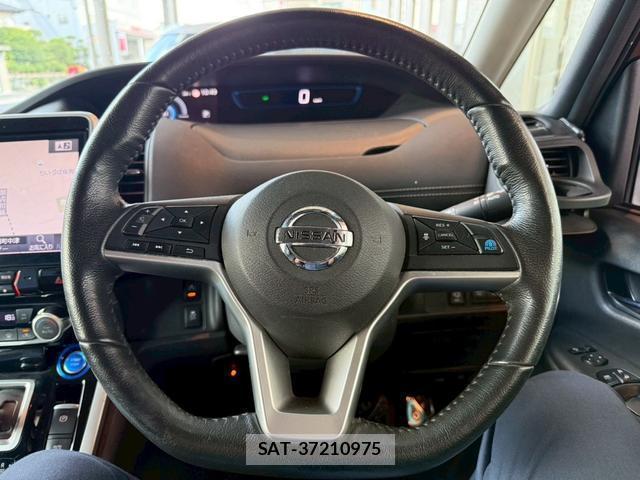 Nissan SERENA 2018-05 8649377-16